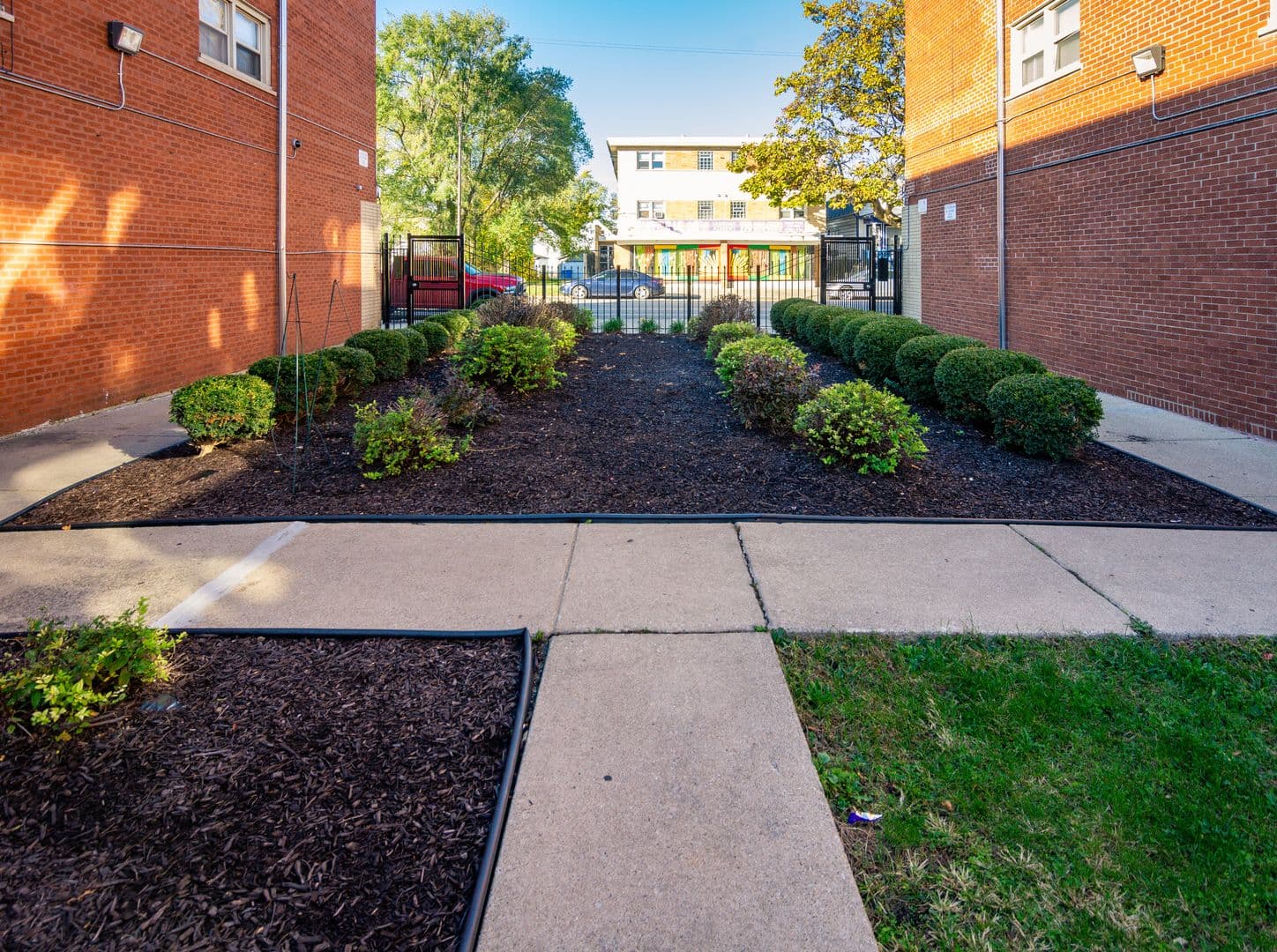 Chicago Apartment: 8223 S Exchange Ave