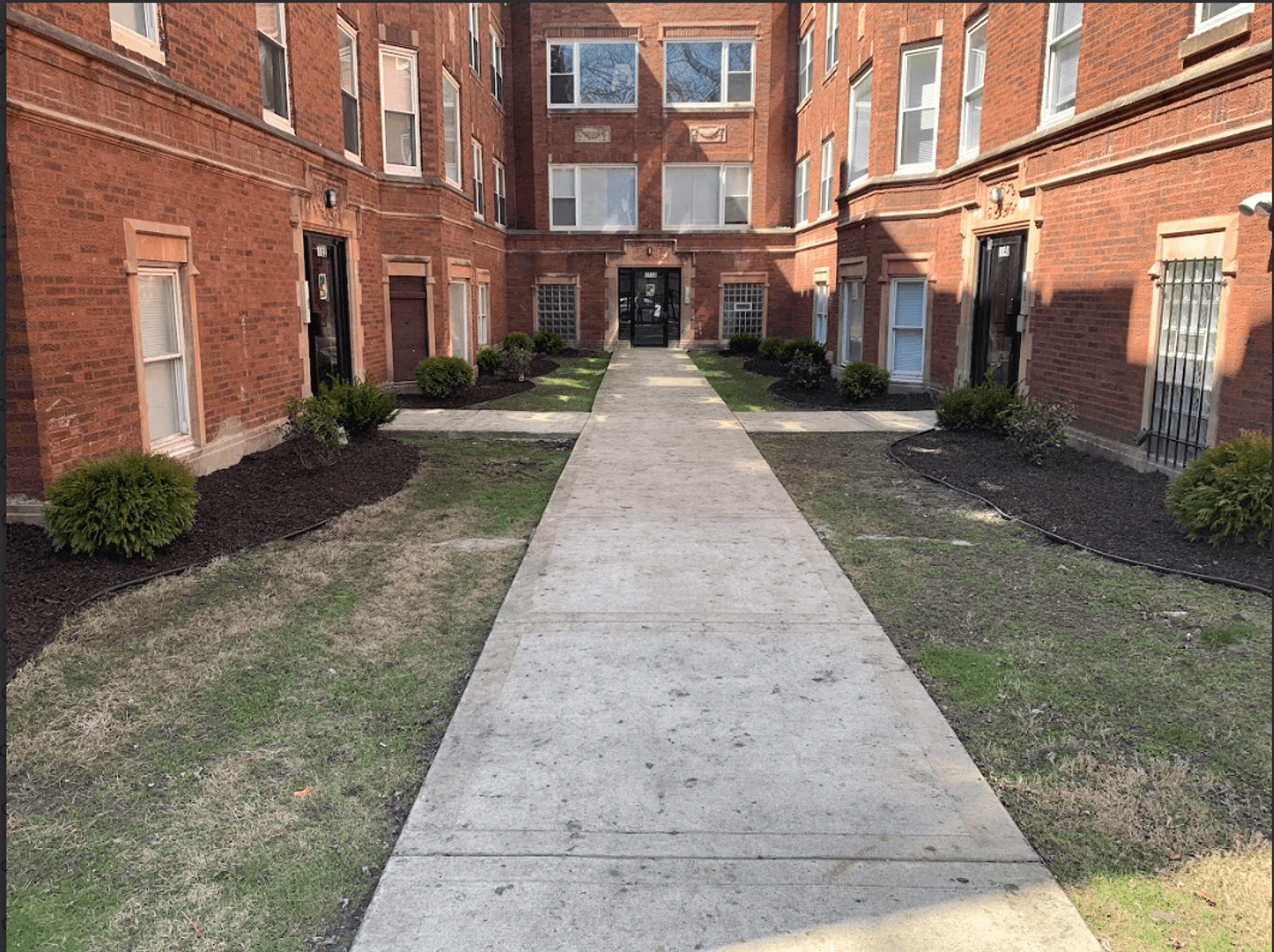Chicago Apartment: 7748 S. Essex Ave