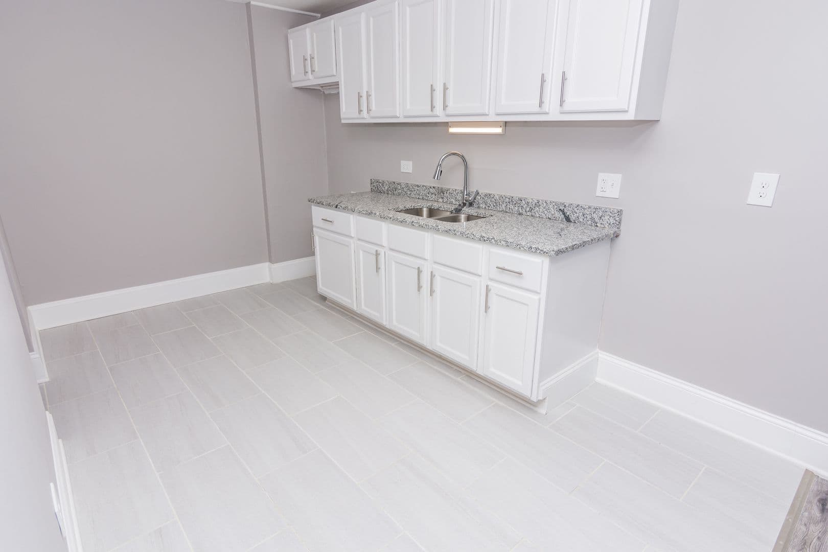 Chicago Apartment: 7600 S. Stewart Ave