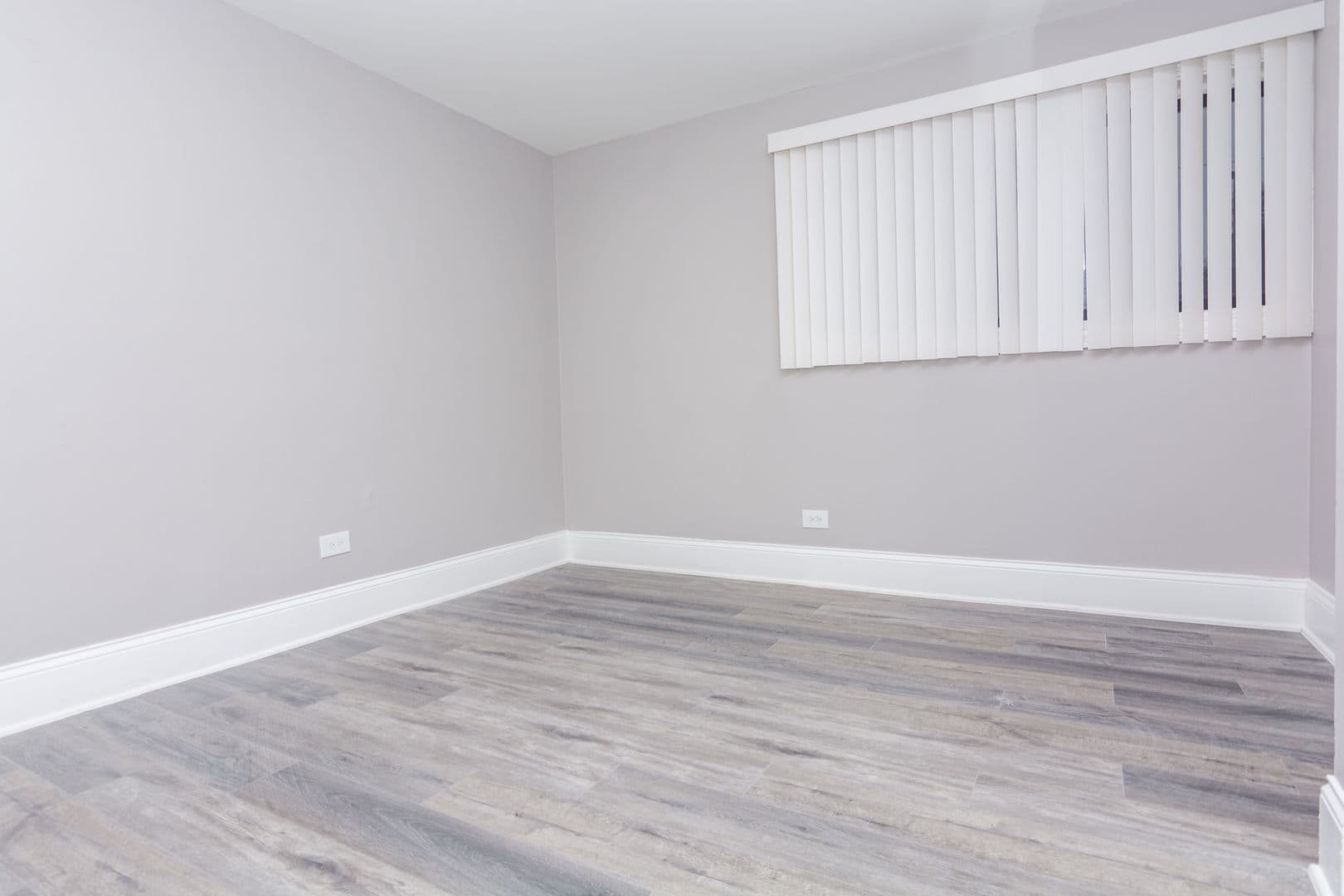 Chicago Apartment: 7600 S. Stewart Ave