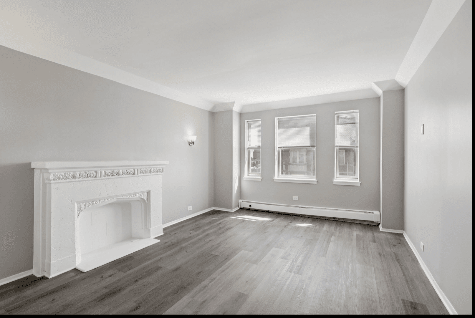 Chicago Apartment: 7144 S Jeffery Blvd