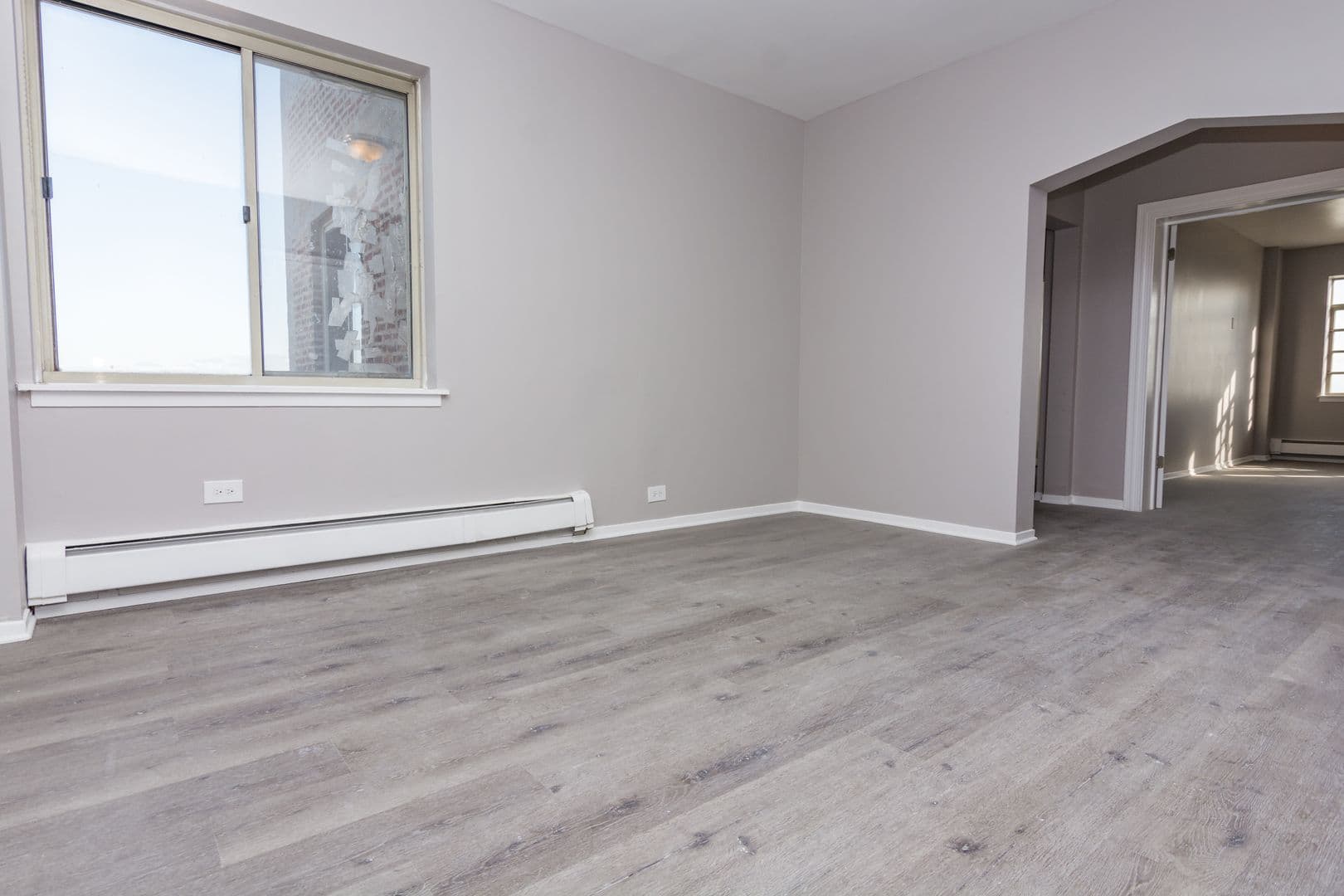 Chicago Apartment: 7144 S Jeffery Blvd