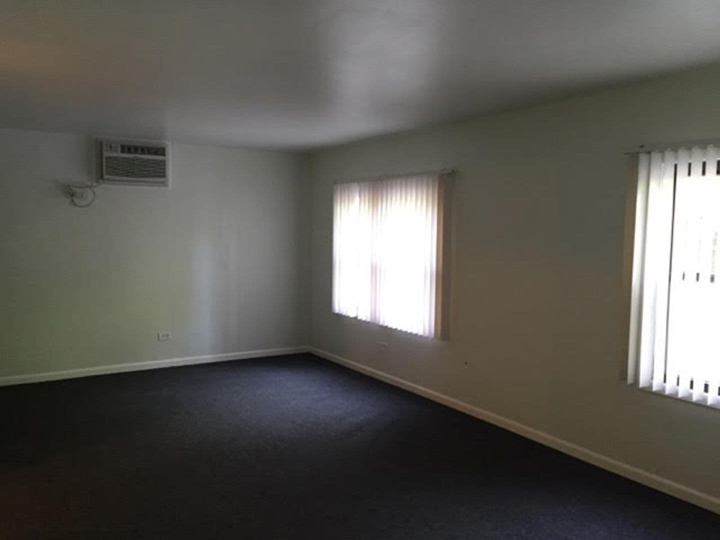 Chicago Apartment: 7600 S. Stewart Ave