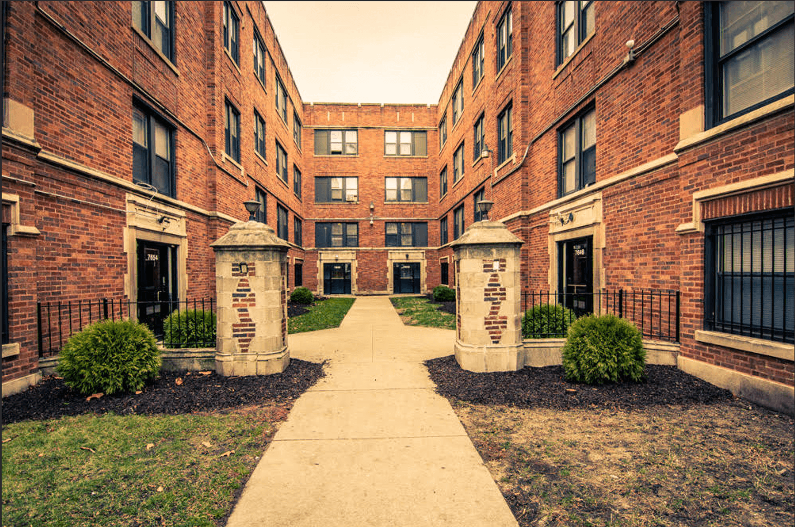 Chicago Apartment: 7640 S Stewart Ave