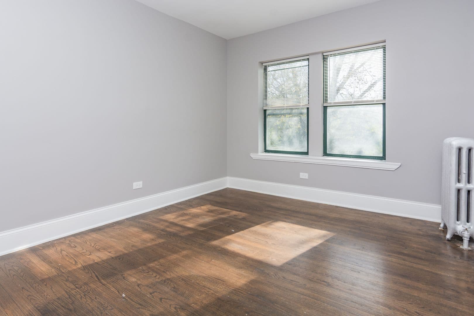 Chicago Apartment: 6700 S. Constance Ave