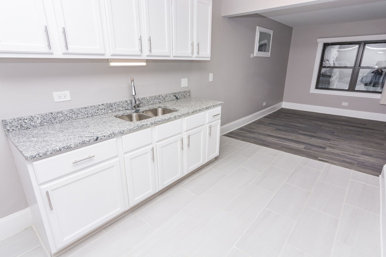 Chicago Apartment: 7600 S. Stewart Ave