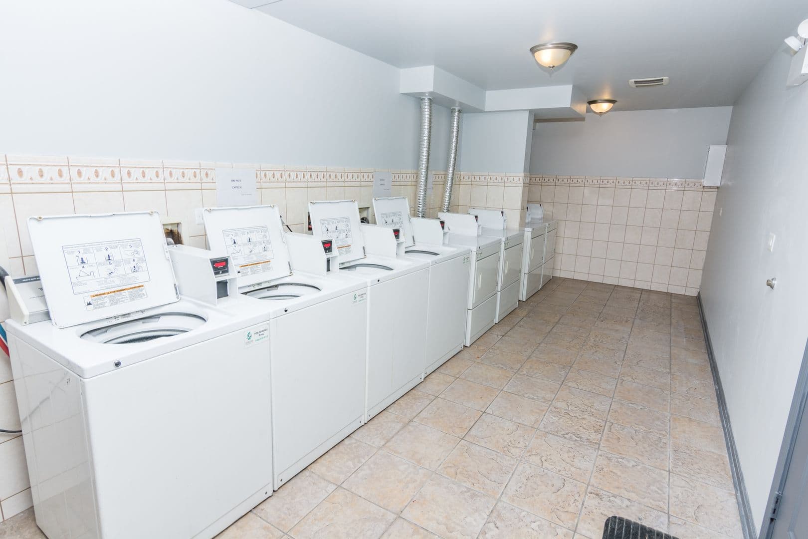 Chicago Apartment: 7844 S. Ellis Ave