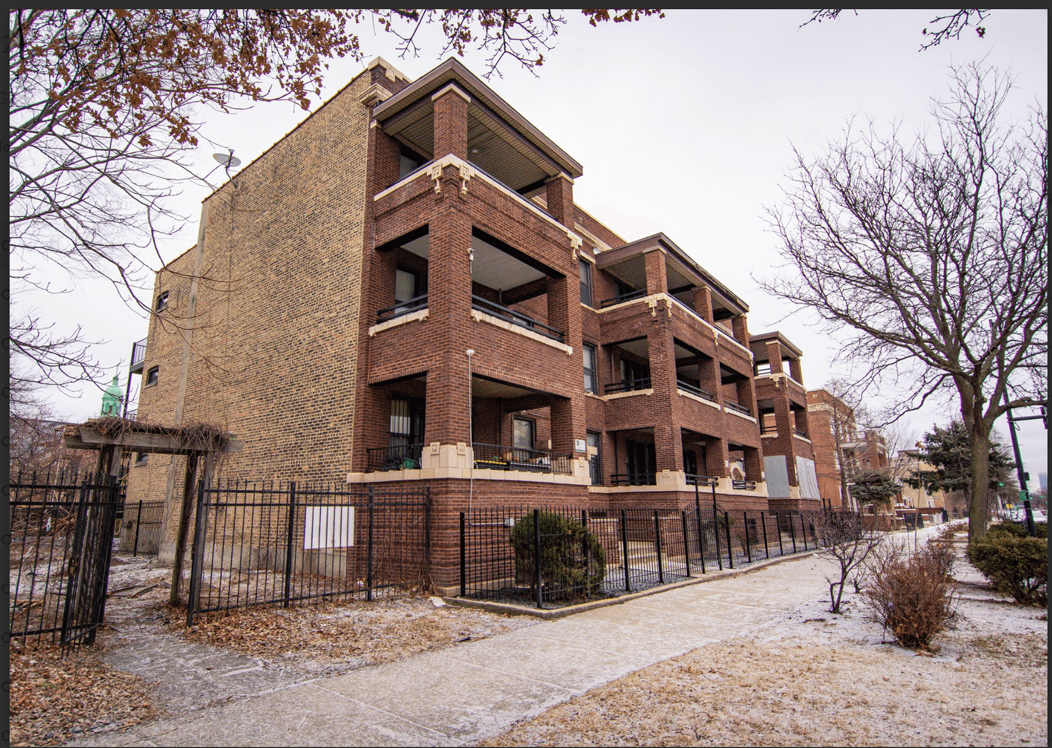 Chicago Apartment: 4200 W Washington Blvd