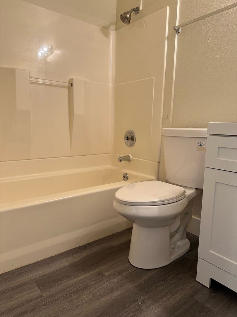 Lakewood Apartment: 10606 Kline Street SW