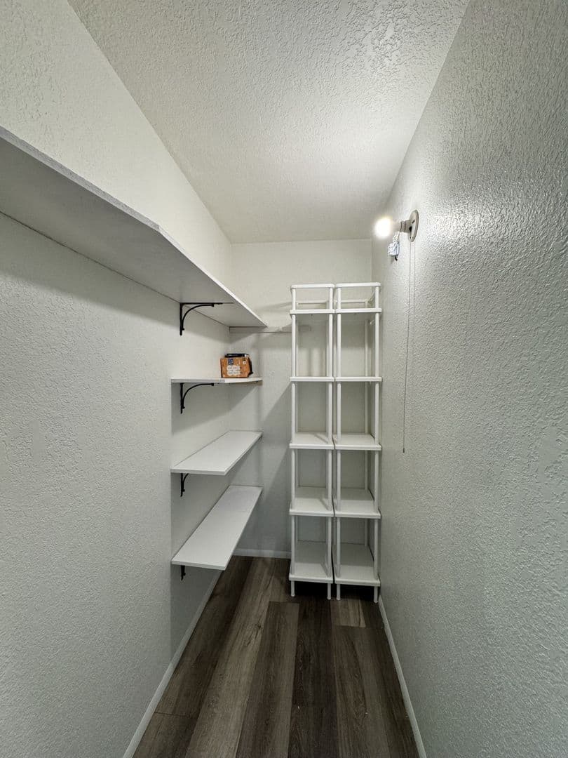 Bellevue Townhome: 14649 NE 35th St