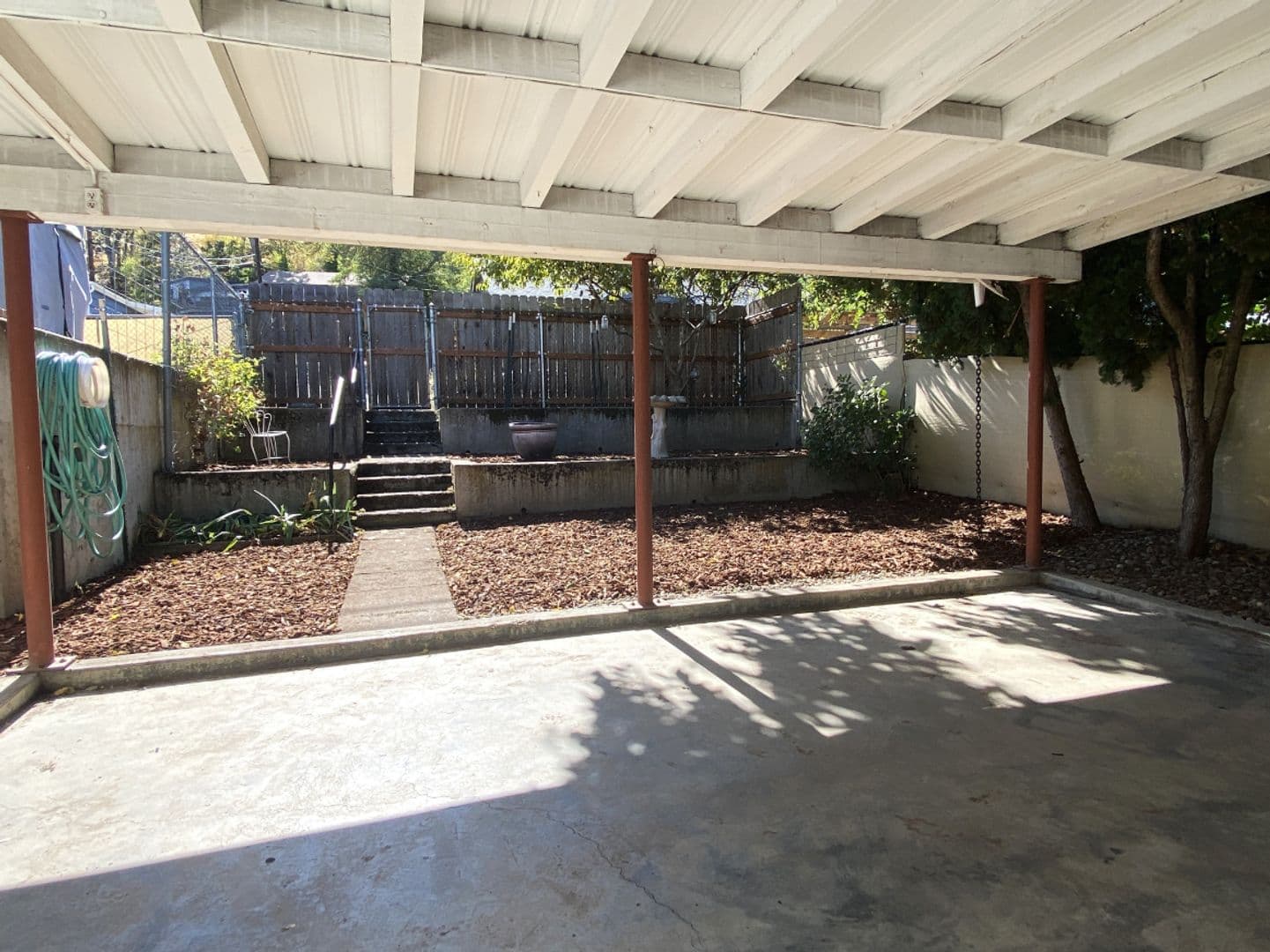 The Dalles House: 716 E 14th St