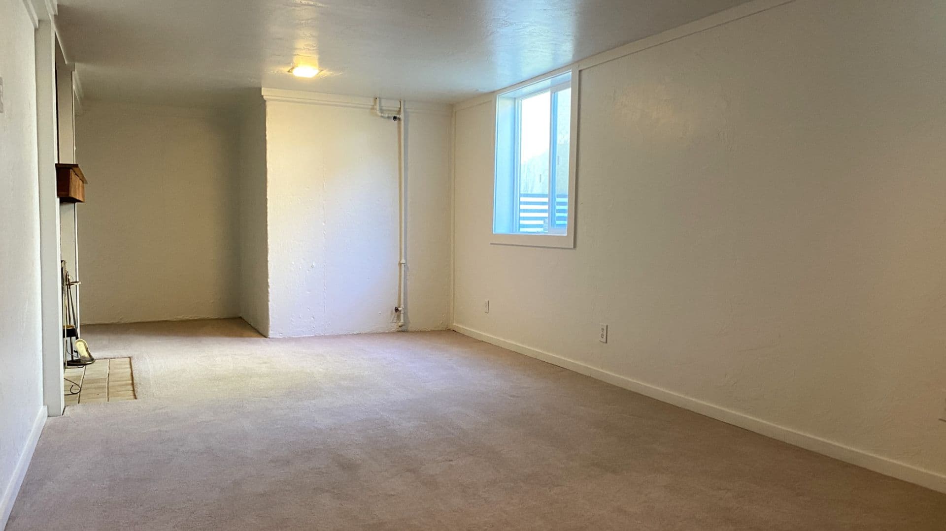 The Dalles House: 716 E 14th St