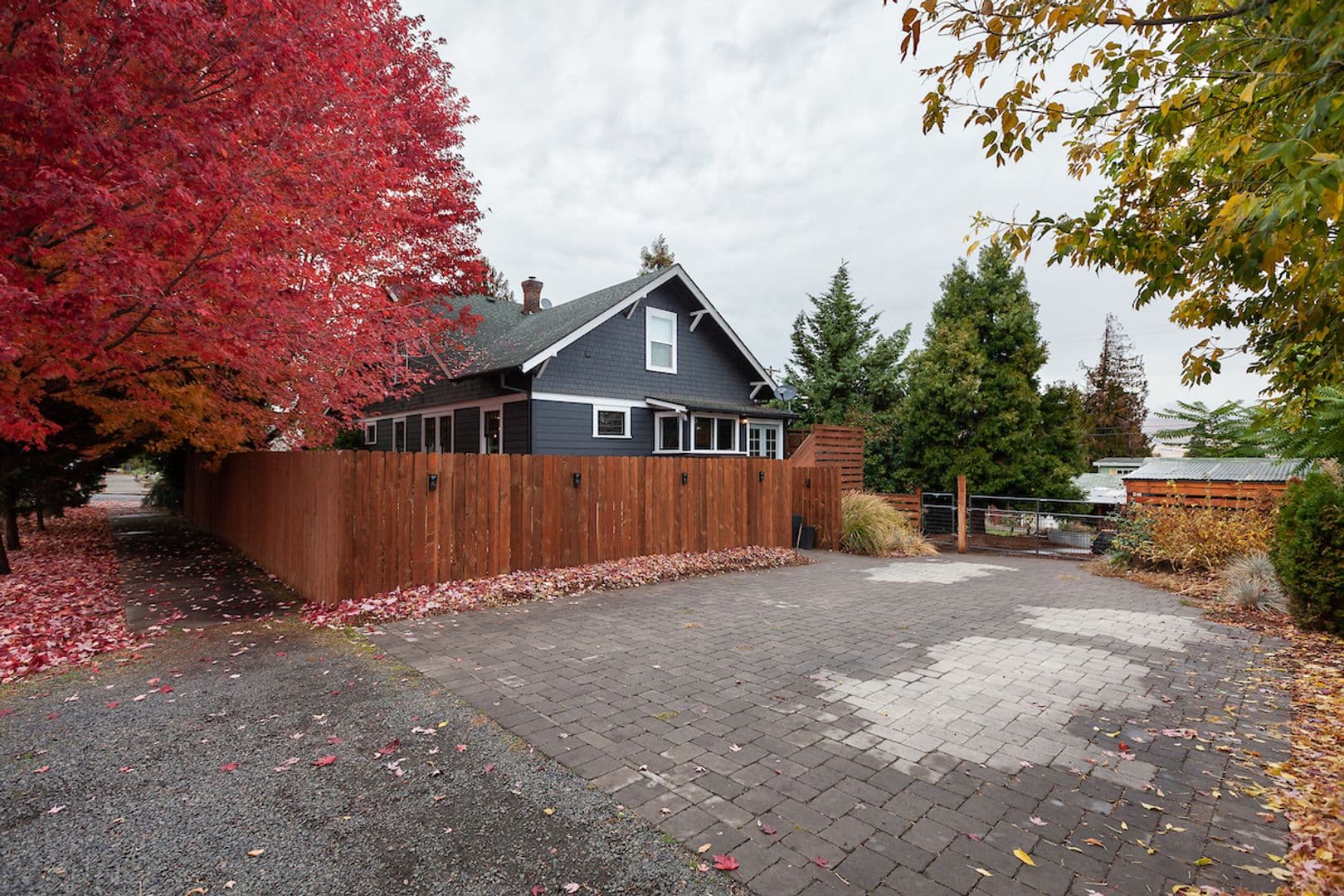 The Dalles House: 1214 Laughlin St