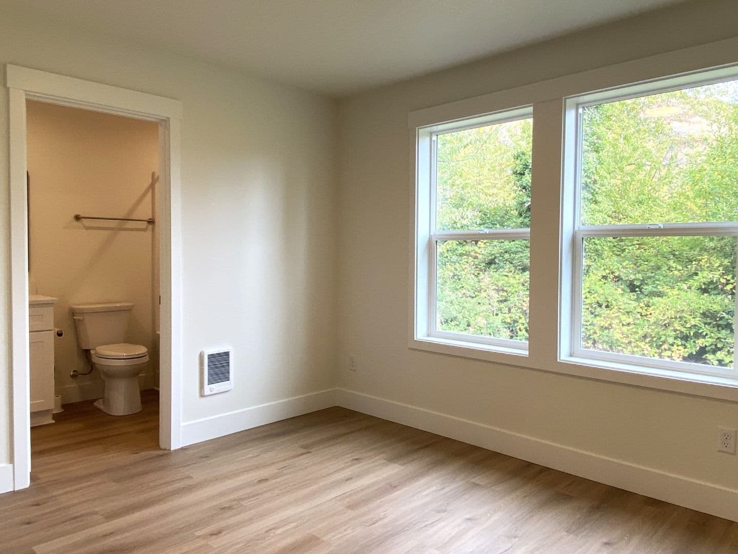 Carson House: 331 Glur Rd