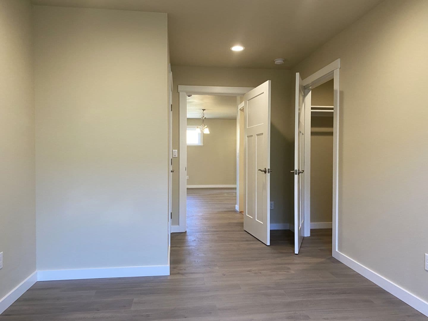 Dallesport House: 326 Lolly Lane