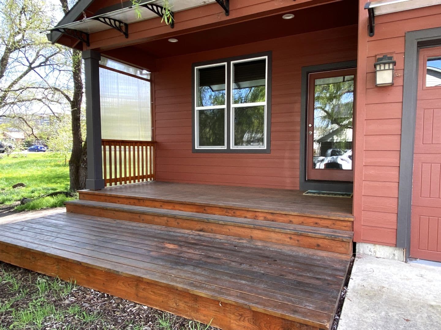 Hood River House: 1328 Wasco St.