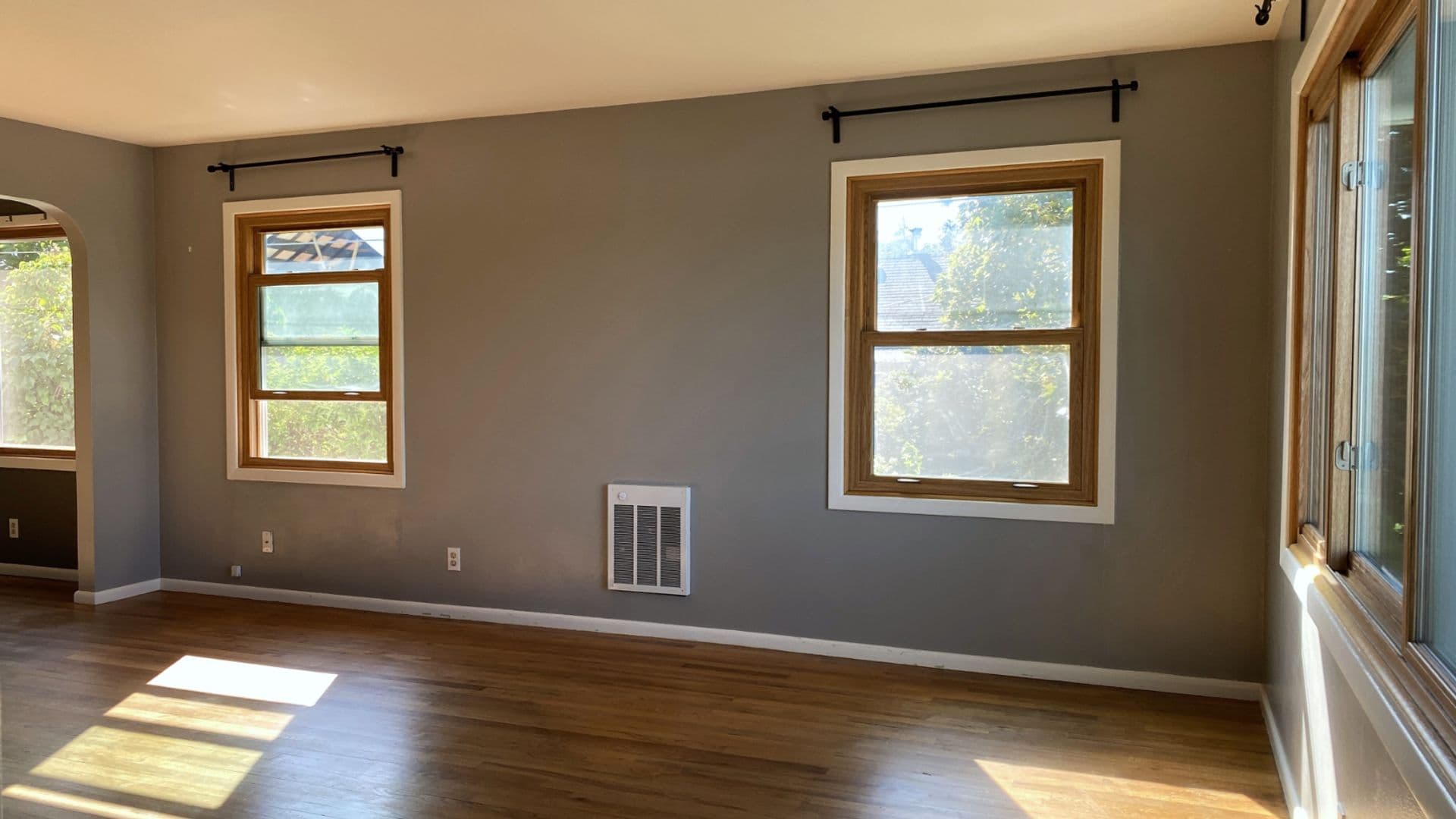 The Dalles House: 716 E 14th St