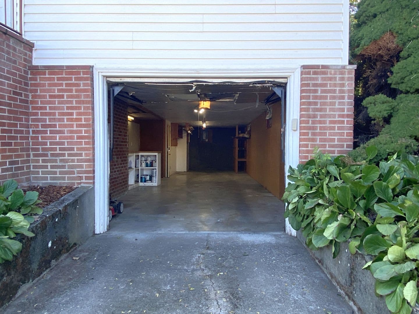 The Dalles House: 716 E 14th St