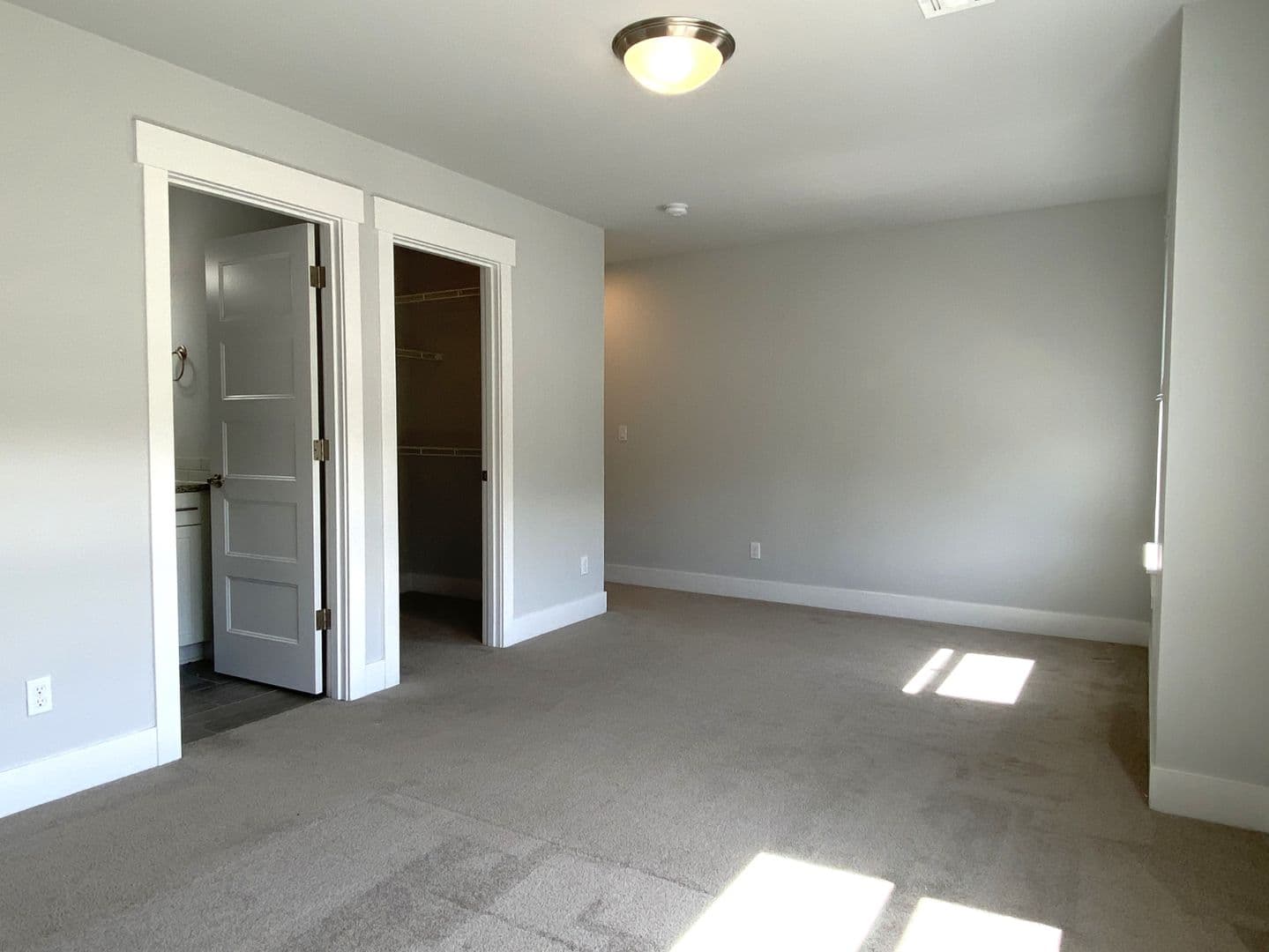 Hood River House: 1328 Wasco St.