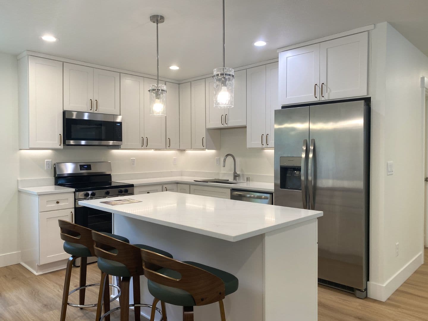 Carson House: 331 Glur Rd