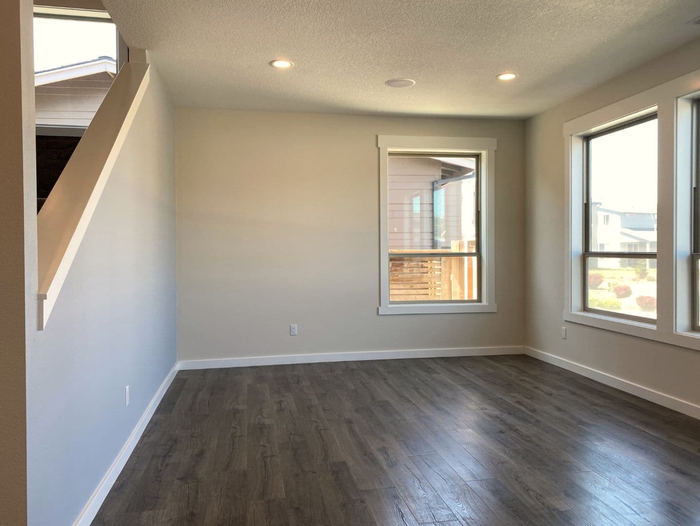 The Dalles House: 112 Southshore Ave