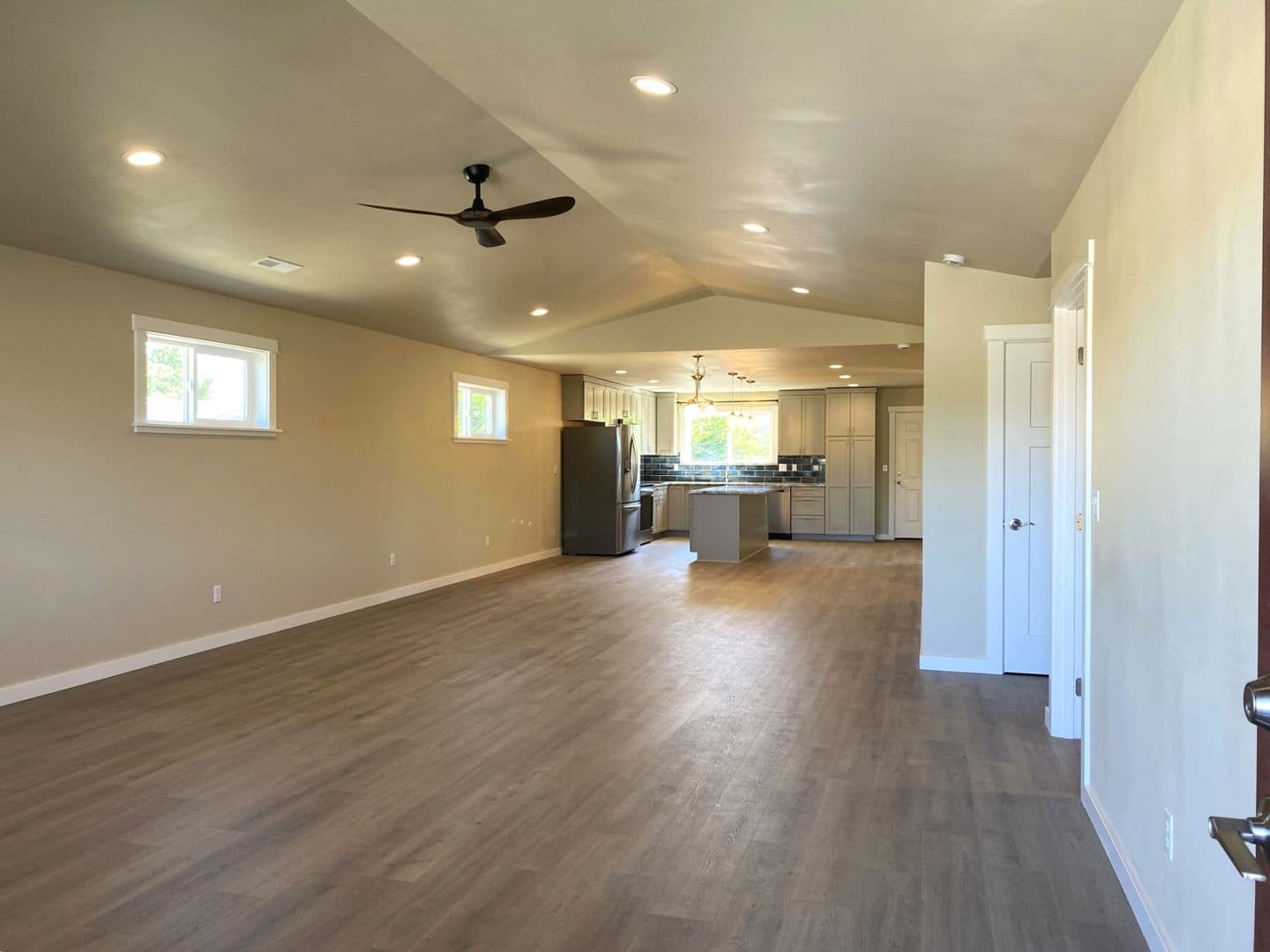 Dallesport House: 326 Lolly Lane