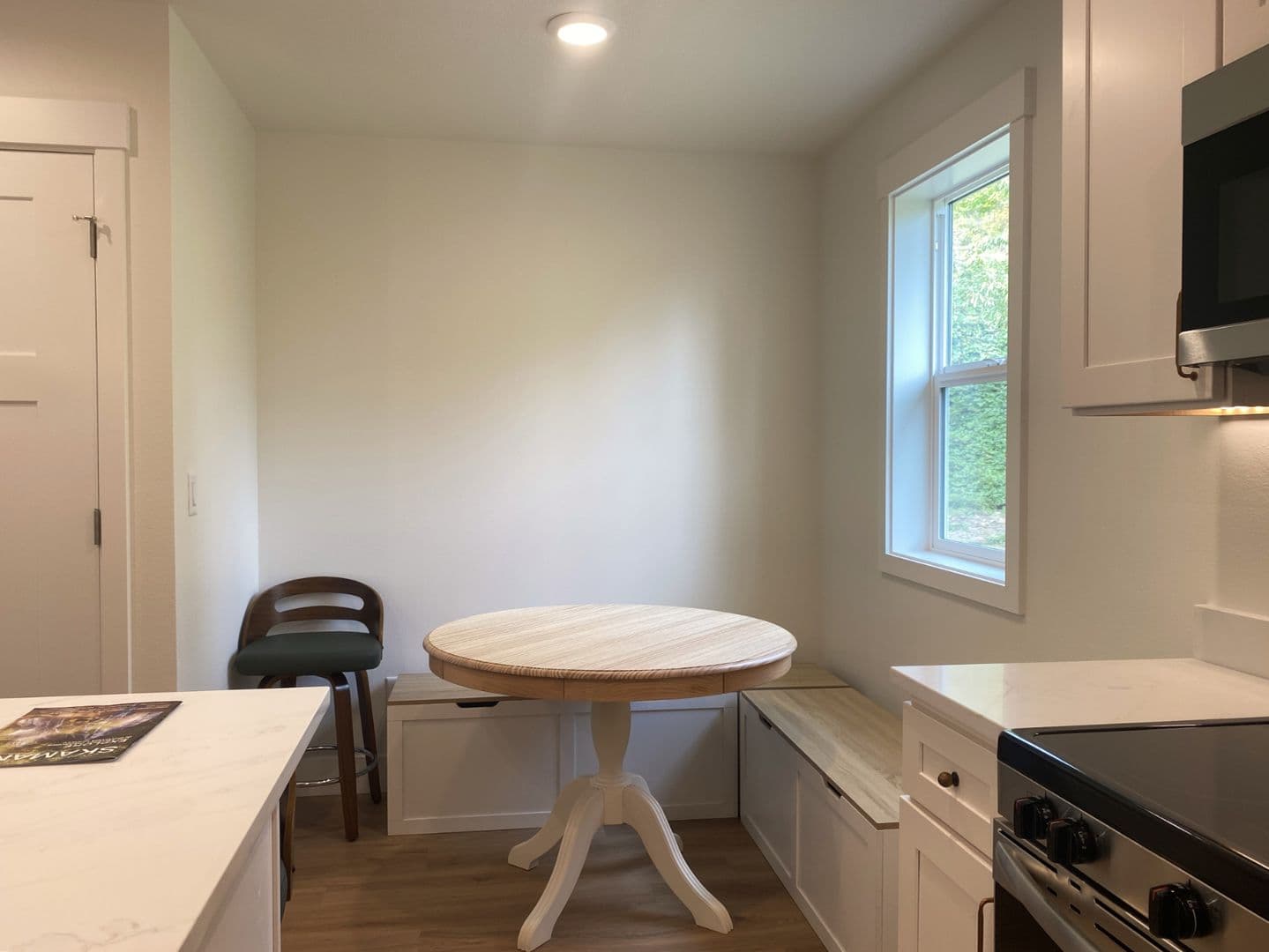Carson House: 331 Glur Rd