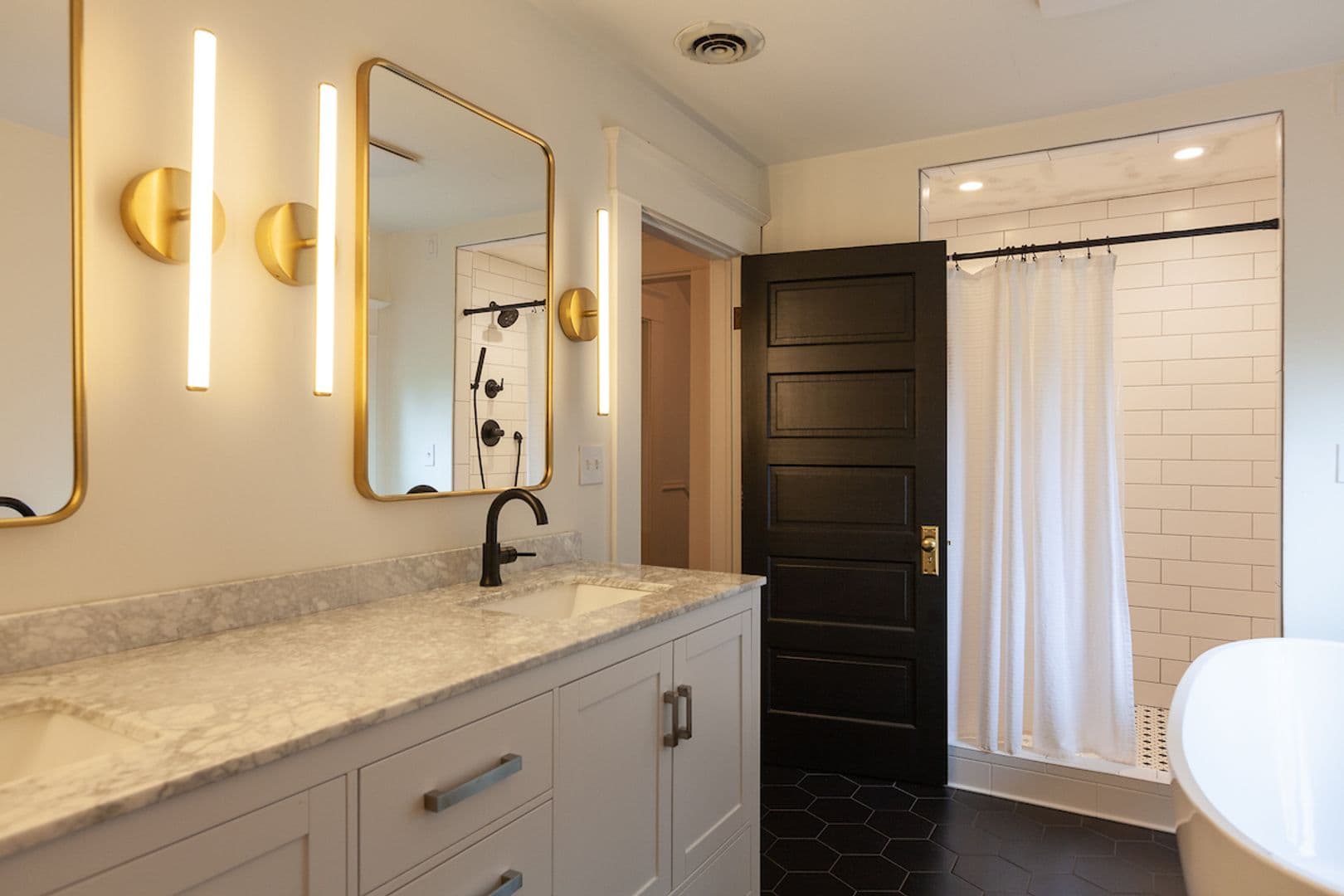 The Dalles House: 1214 Laughlin St