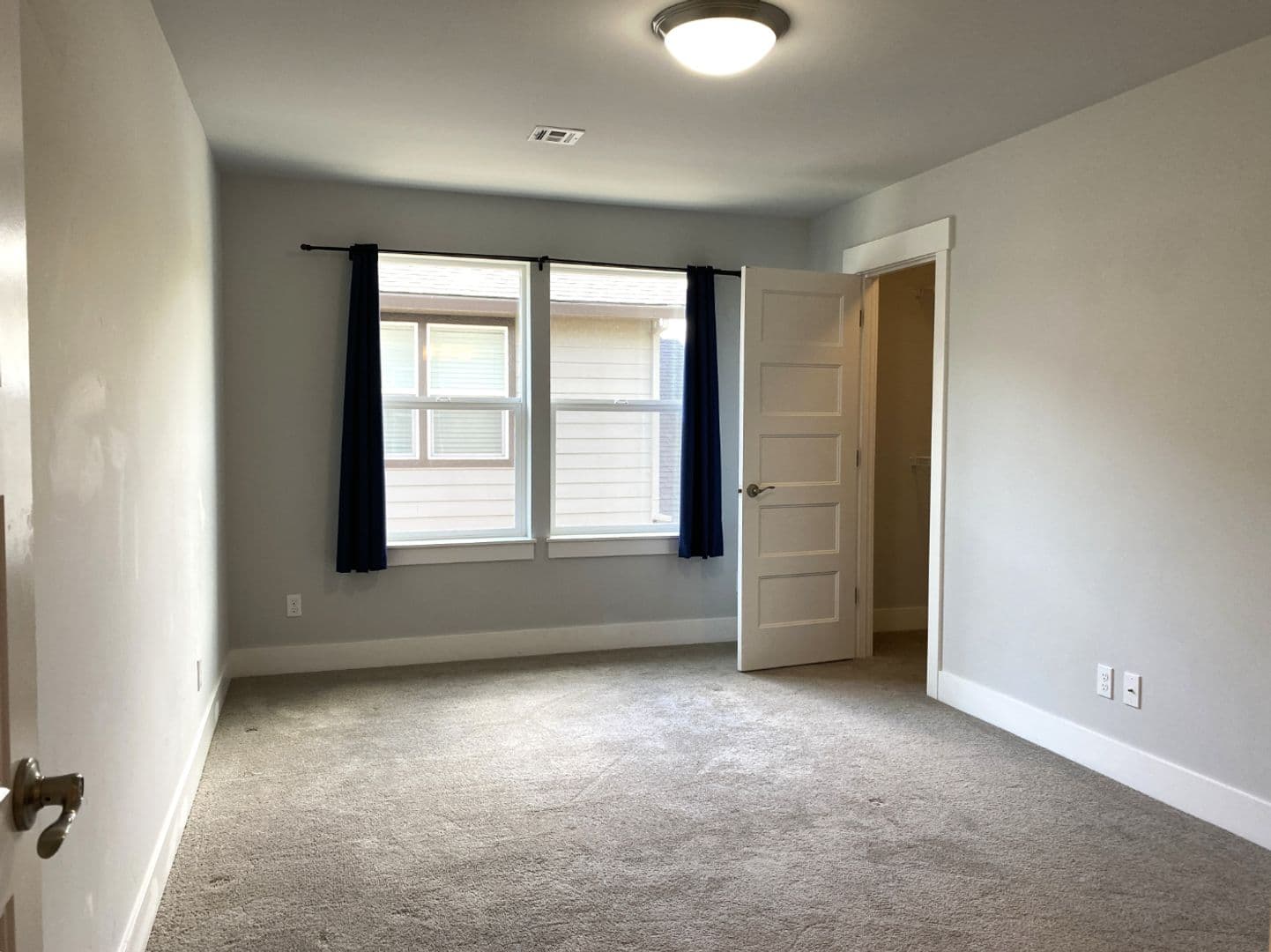 Hood River House: 1328 Wasco St.