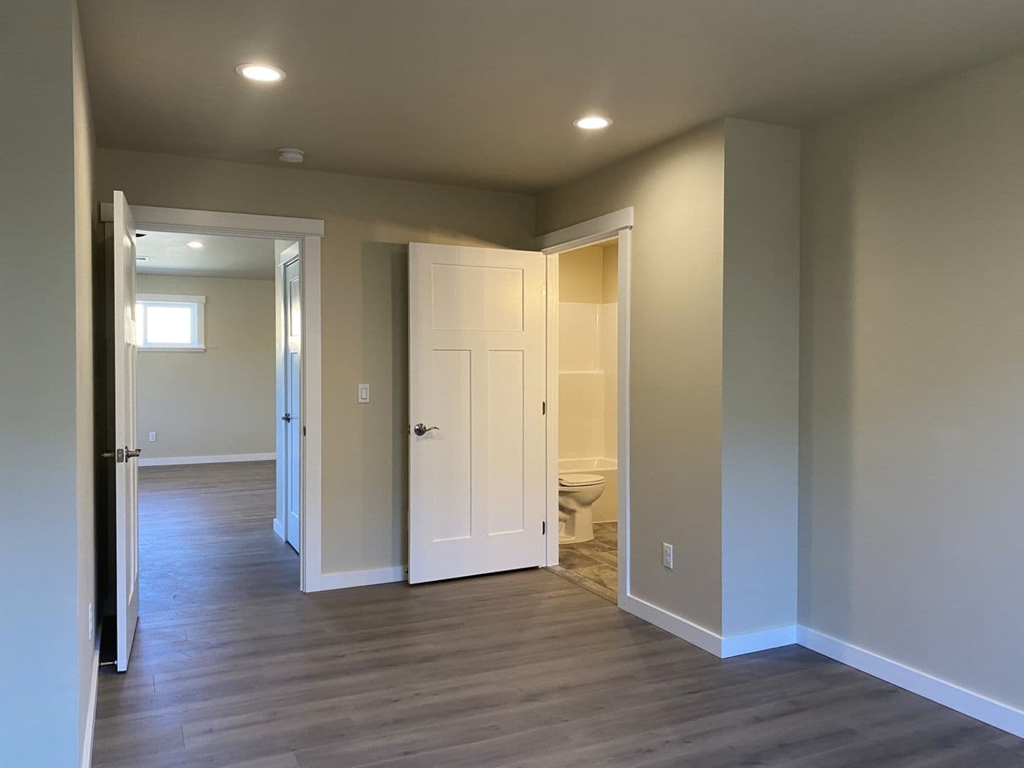 Dallesport House: 326 Lolly Lane