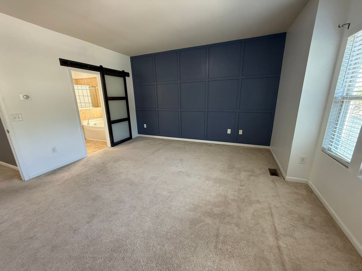 Durham House: 1052 Spacious Skies Lane