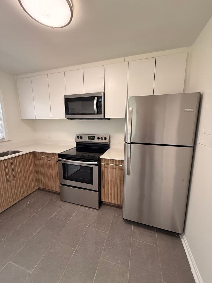 Raleigh Apartment: 3821 Lupton Circle