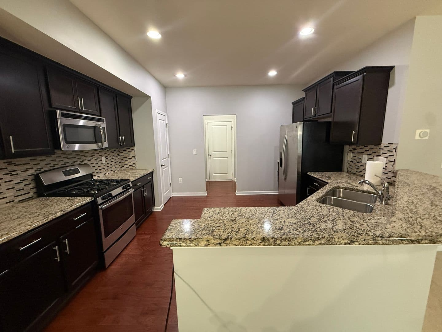 Durham House: 1052 Spacious Skies Lane