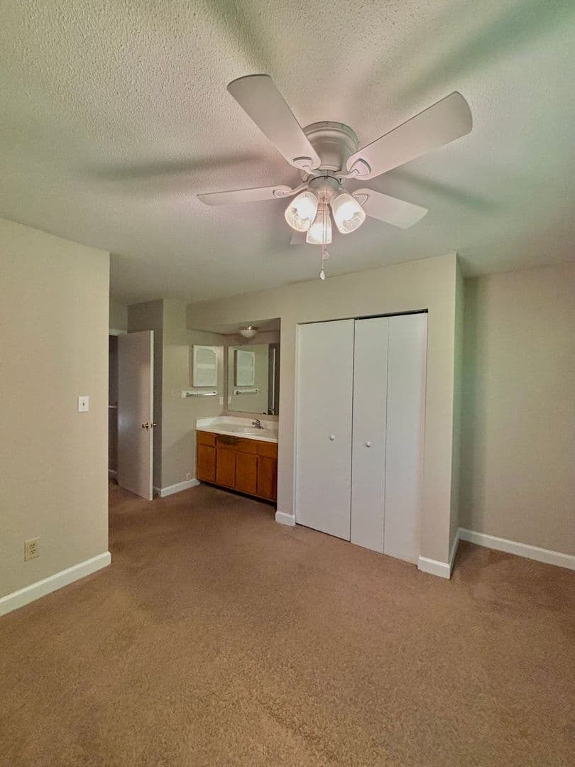 Raleigh Condo: 2518-207 Avent Ferry Road
