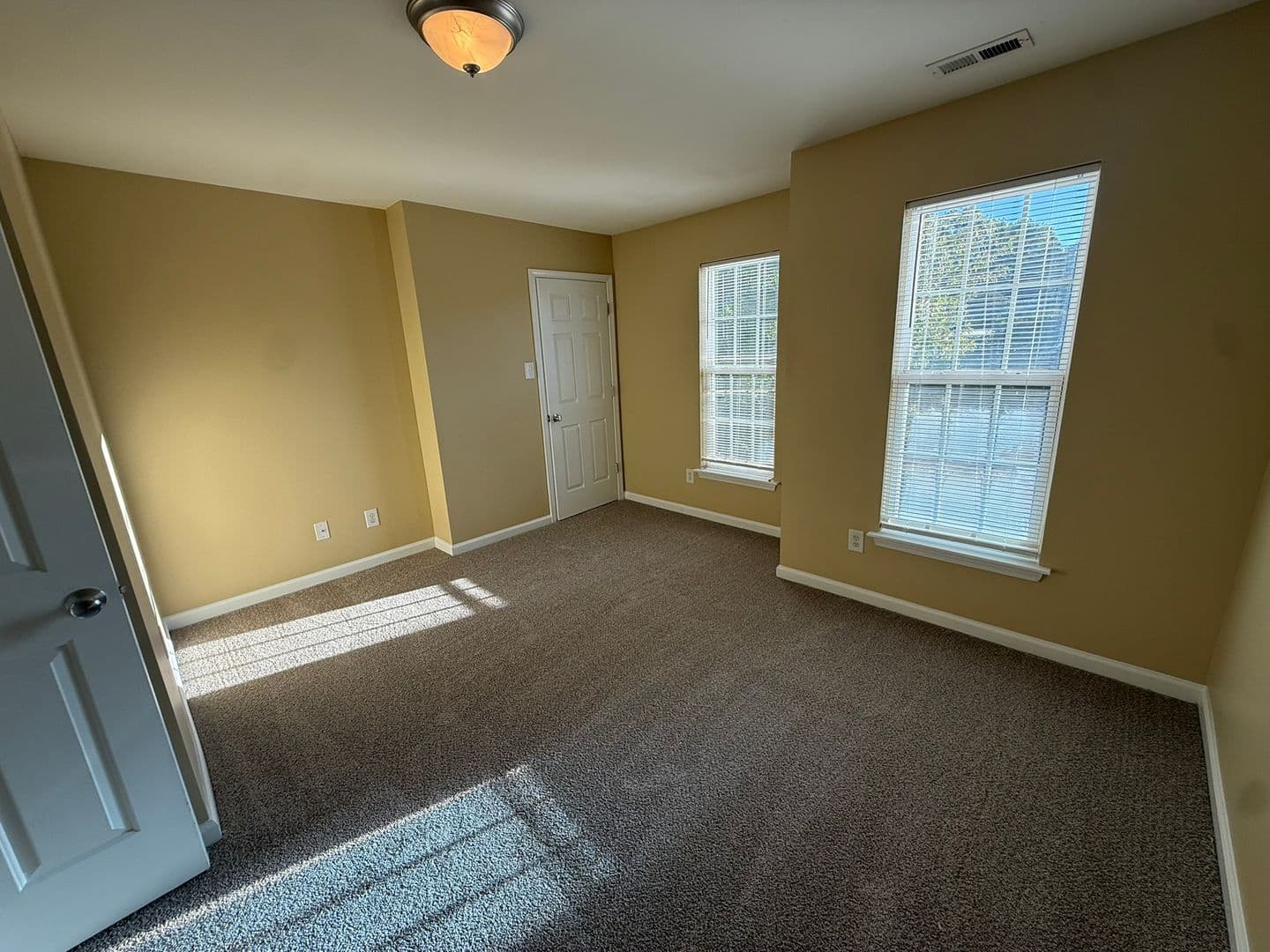 Fuquay Varina House: 1517 Essexwood Drive