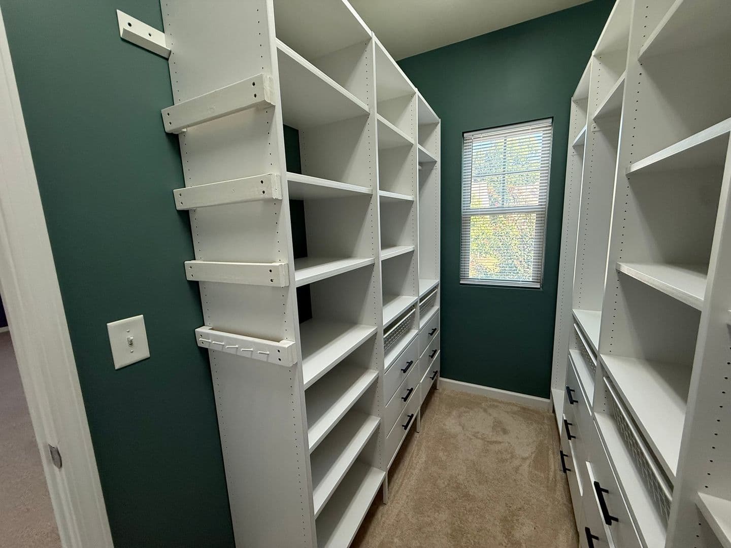 Durham House: 1052 Spacious Skies Lane