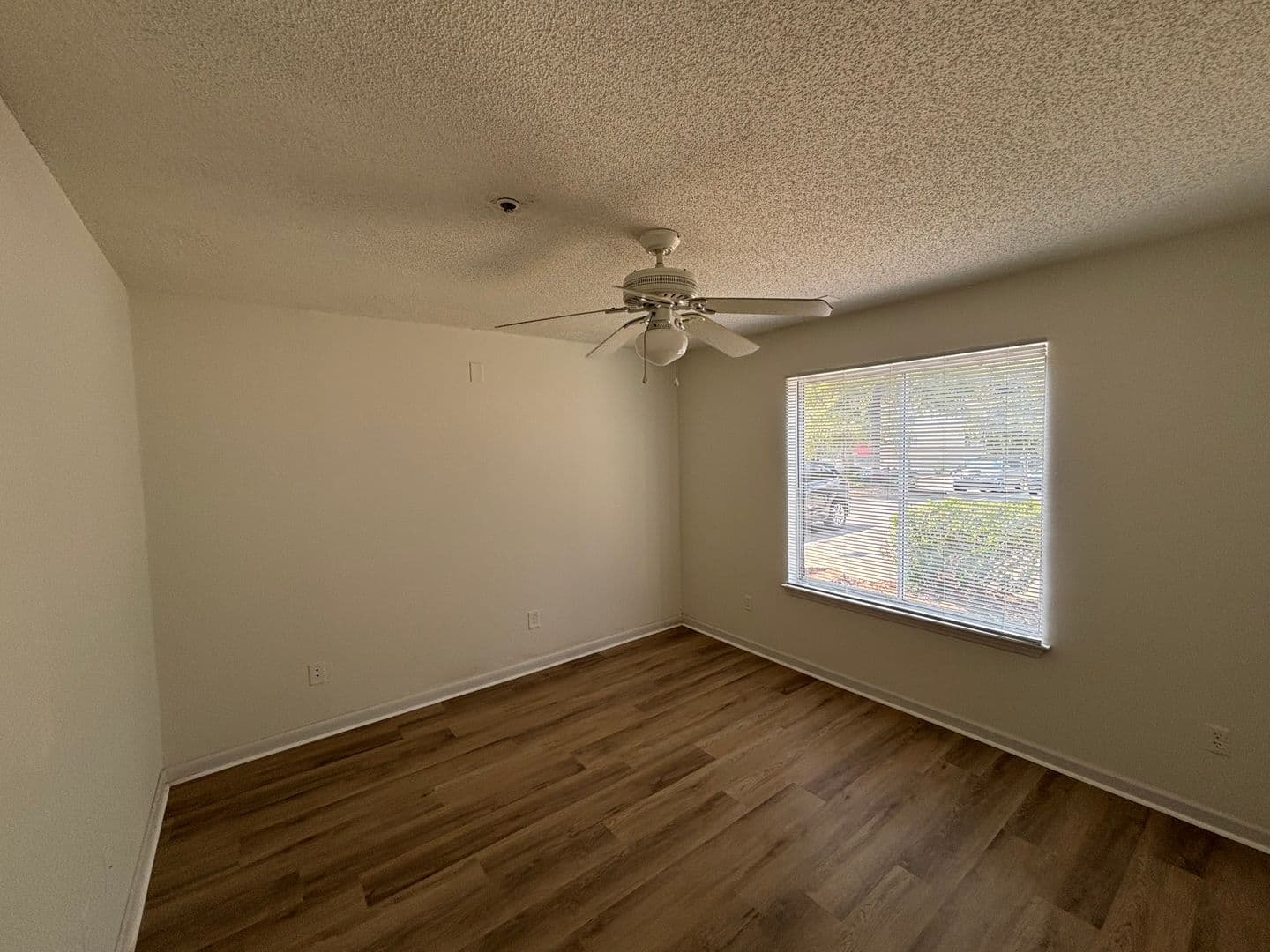 RALEIGH House: 1511-101 GRADUATE LN