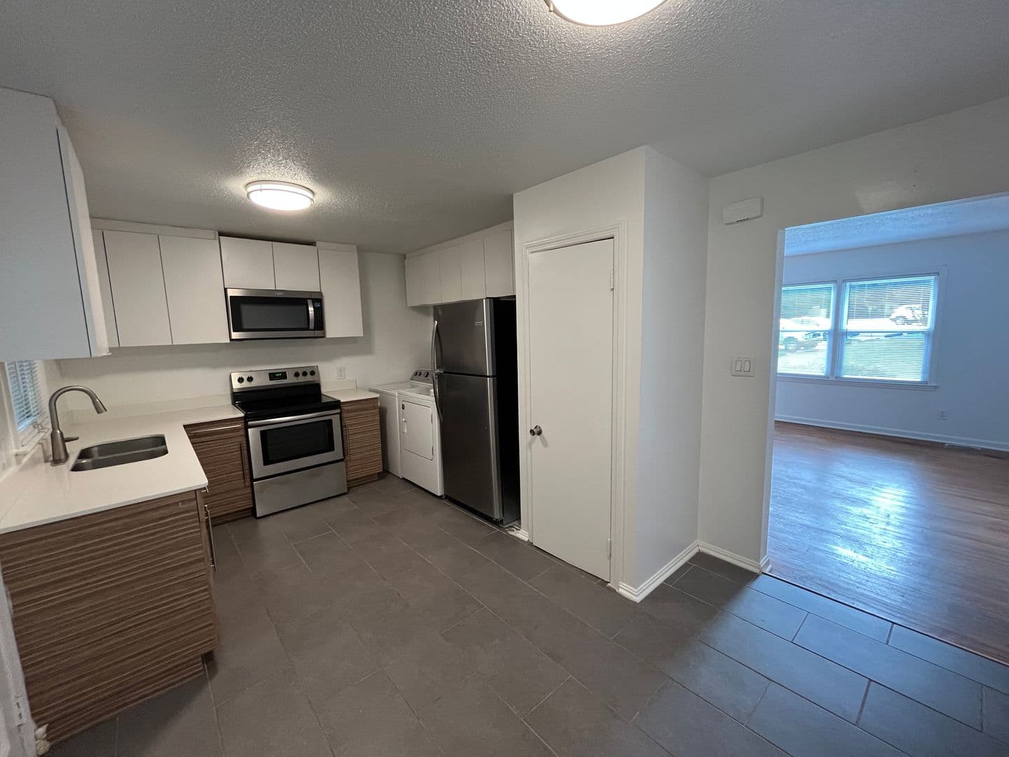 Raleigh Apartment: 3821 Lupton Circle
