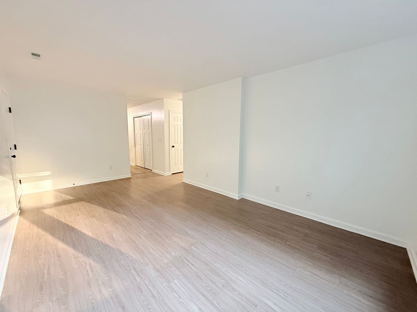 Wake Forest Apartment: 347 C  W Oak Ave