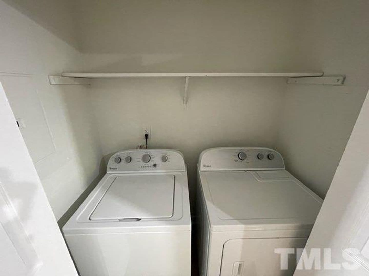 Wake Forest Apartment: 347 C  W Oak Ave