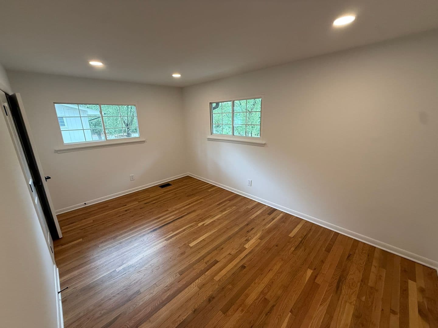 Raleigh Apartment: 2609 McNeil St
