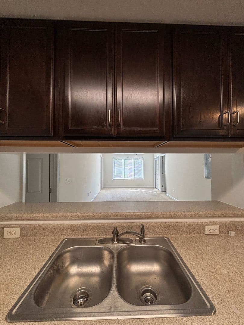 RALEIGH House: 1501-304 GRADUATE LN