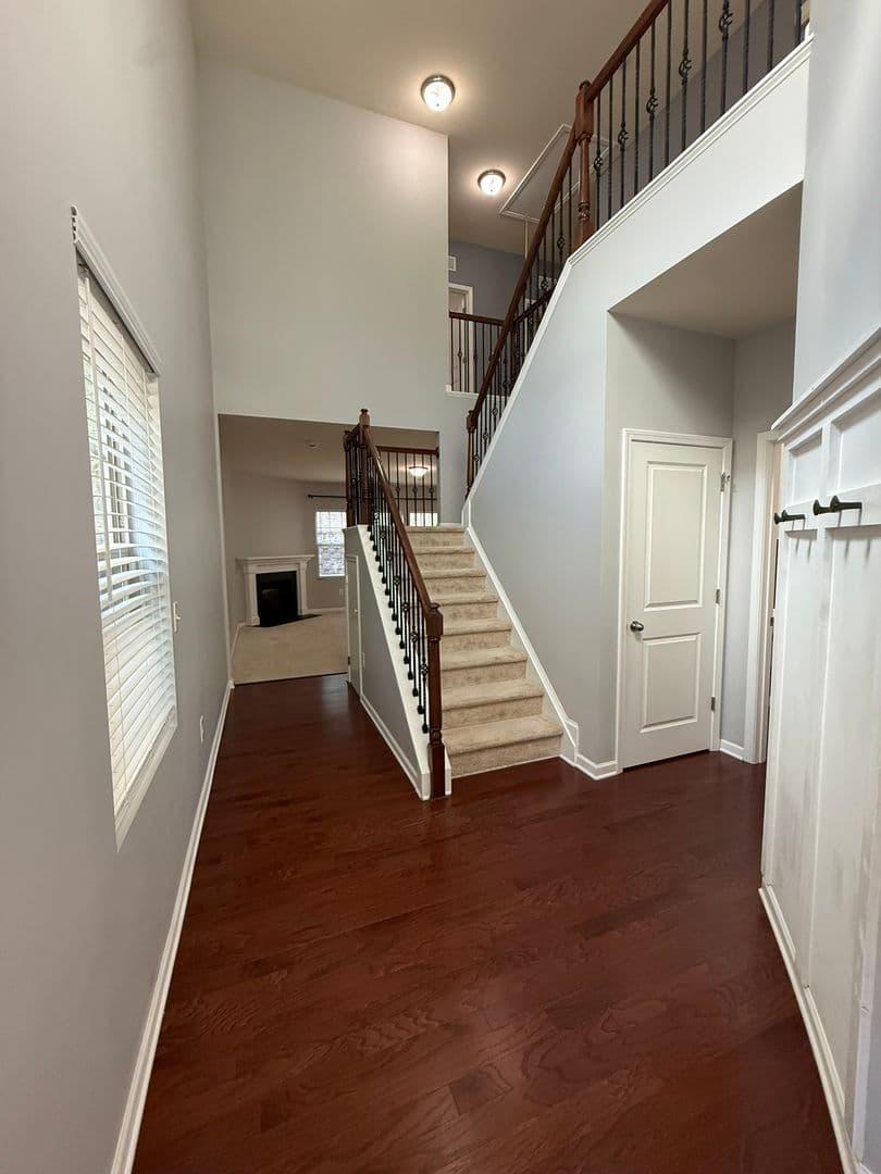 Durham House: 1052 Spacious Skies Lane