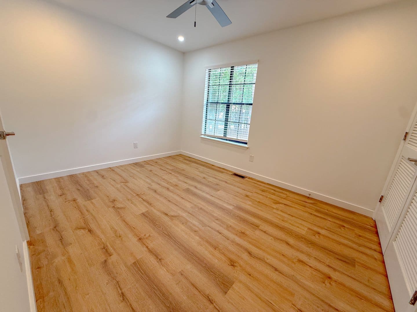 Raleigh Condo: 4247 The Oaks Drive