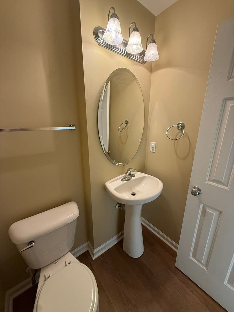 Fuquay Varina House: 1517 Essexwood Drive