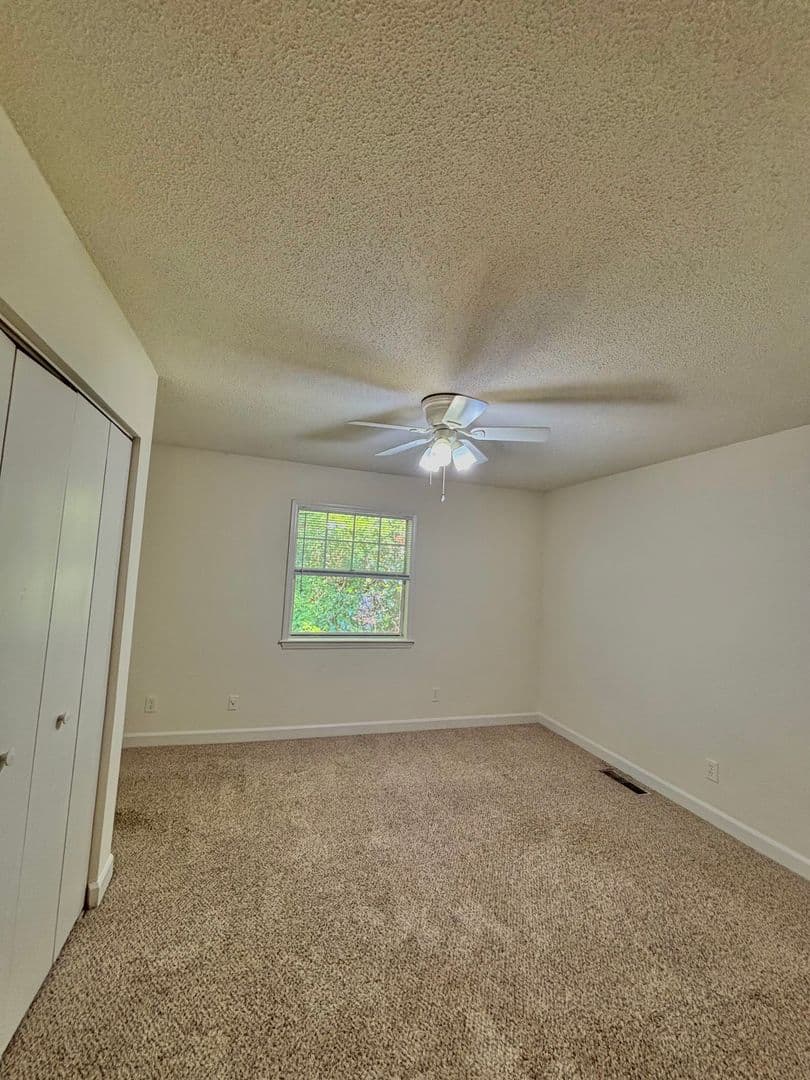 Raleigh Townhome: 2502-201 Avent Ferry Rd+