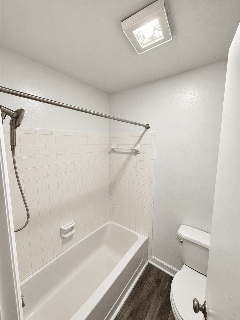 Raleigh House: 2520 Avent Ferry Rd Unit 202 - 202