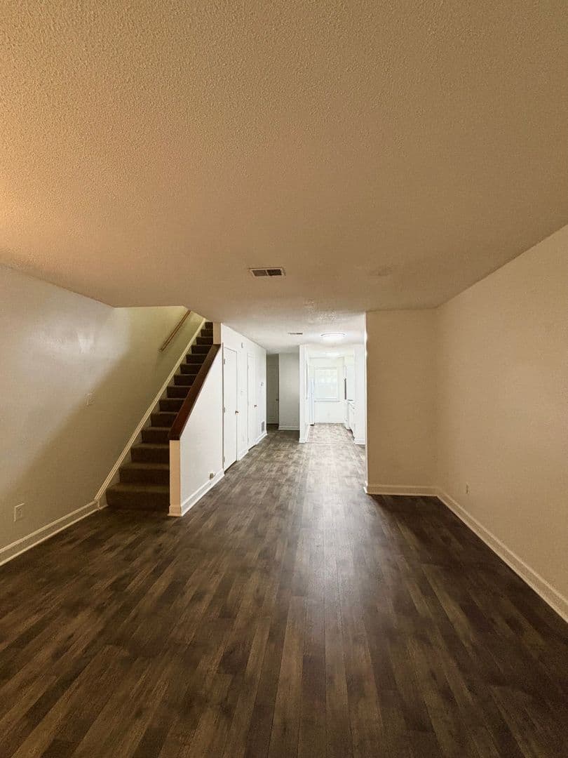 Raleigh House: 2520 Avent Ferry Rd Unit 202 - 202