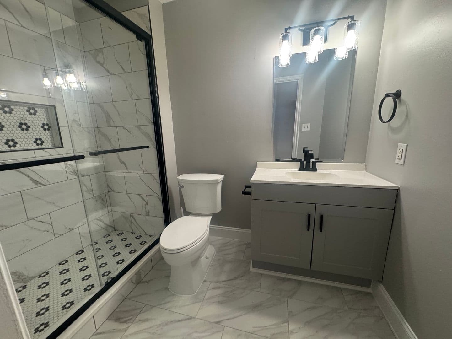 Raleigh House: 5612 Darrow Drive