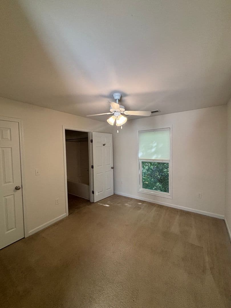RALEIGH House: 1501-304 GRADUATE LN